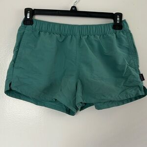 Patagonia women’s baggy 2 inch inseam shorts